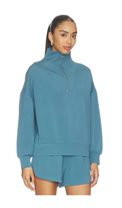 Varley Hawley Half-zip Sweatshirt In Blue