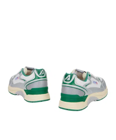 Autry Hyperway Low Sneakers Contrast Heel Design In White
