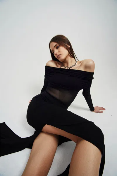 Rta Zadie In Black