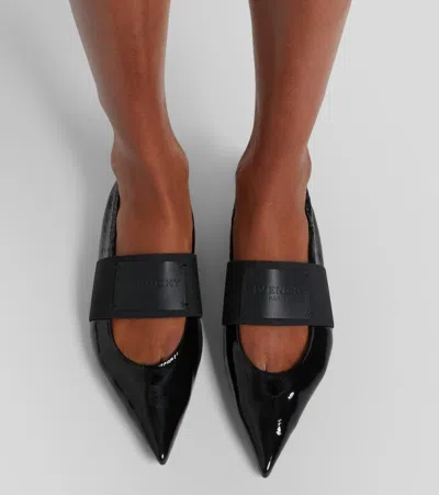 Givenchy Sophisticated Flat Shoes With Pointed Toe Design In Black