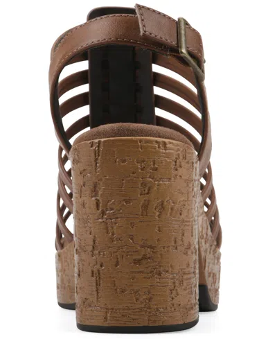 White Mountain Barbea Platform Sandal In Brown
