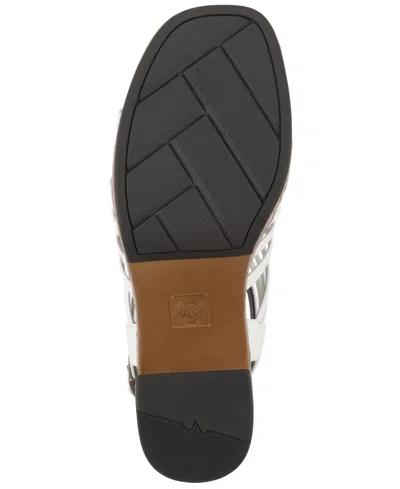 White Mountain Barbea Platform Sandal In White