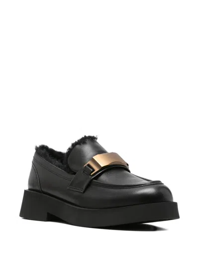 Sergio Moretti Firenze 시어링 안감 버클 디테일 로퍼 In Black