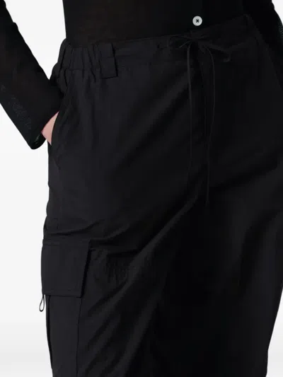 Dunst 드로스트링 웨이스트 카고 팬츠 In Black