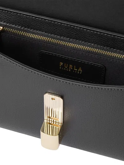 Furla 이리드 스몰 레더 크로스 백 In Black