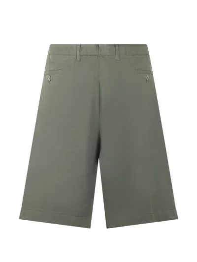 Fedeli Button-fastening Shorts In Green