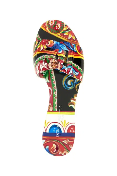Dolce & Gabbana Round-toe Slippers In Multi