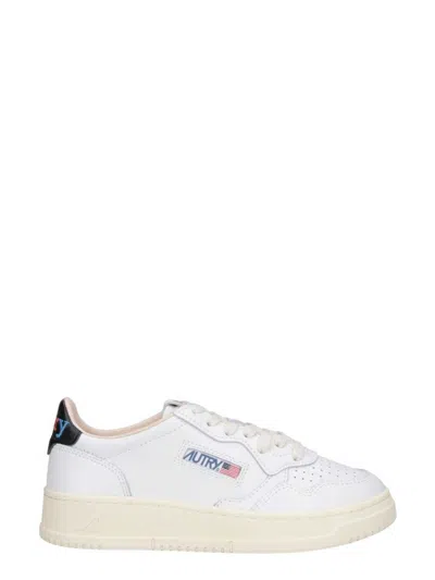 Autry White Medalist Low Leather Sneakers In White
