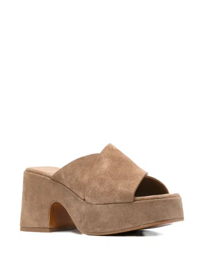 Curiosite Crossover-strap Platform Sandals In Multi