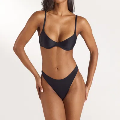 Lounge Black In Black