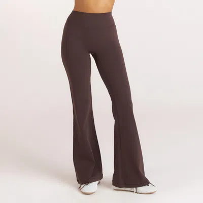 Lounge Dark Chocolate In Brown