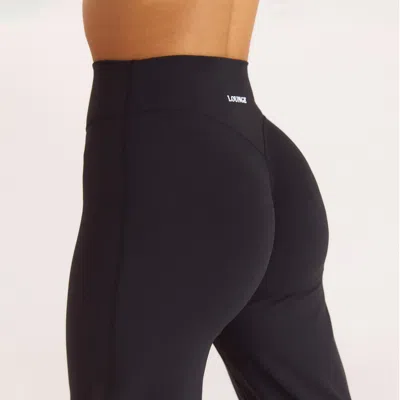 Lounge Black In Black
