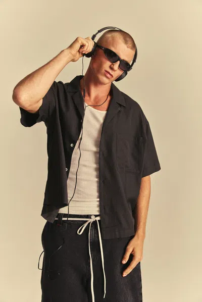 Elwood Boxy Camp Shirt In Black