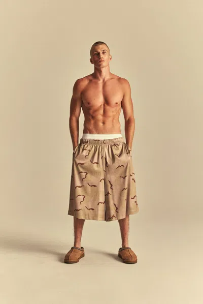 Elwood Baggy Mesh Shorts In Brown