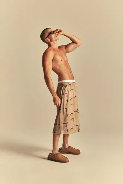 Elwood Baggy Mesh Shorts In Brown