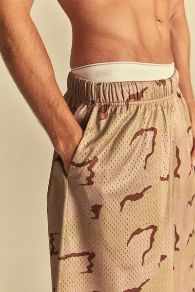 Elwood Baggy Mesh Shorts In Brown