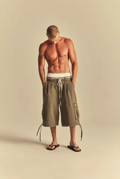 Elwood Baggy Cargo Short In Green