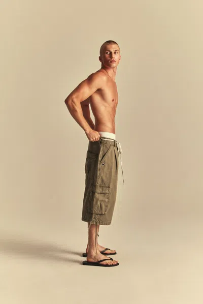 Elwood Baggy Cargo Short In Green