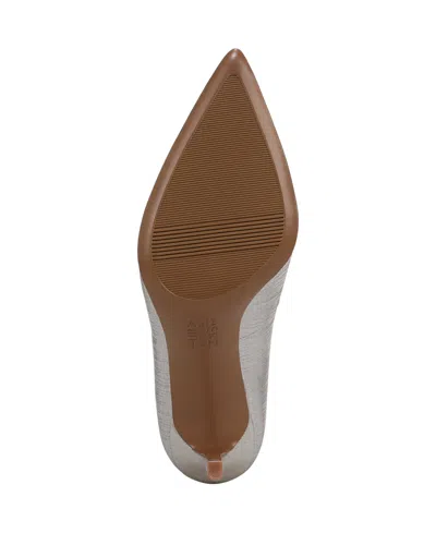 Naturalizer Anna Pointed Toe Pump In White