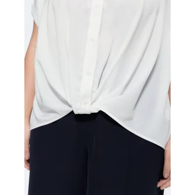 Bloomchic Knotted Hem Placket Plain Blouse In White