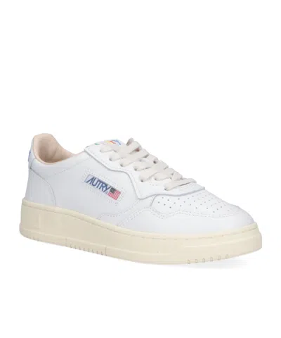 Autry Medalis Low Aulm Ll22 Sneakers In White