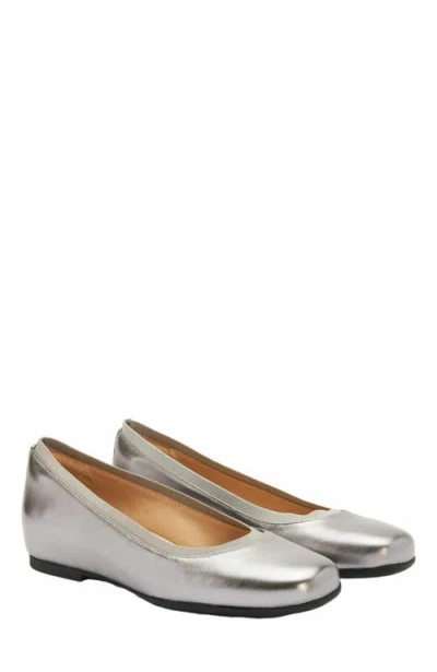 Abeo Cadence Ballet Flat In Silver