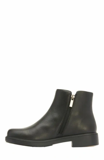Abeo Compass Zip Boot In Multi