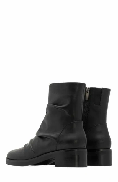 Abeo Traverse Scrunch Boot In Black