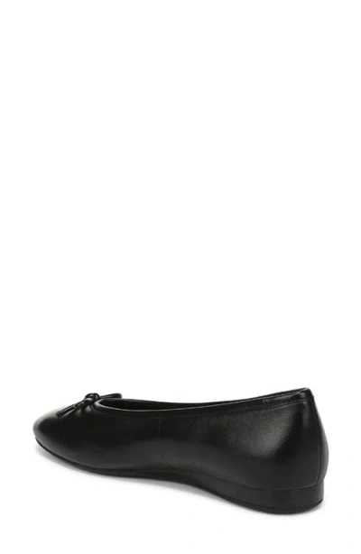 Vionic Larissa Ballet Flat In Black