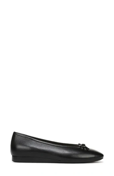 Vionic Larissa Ballet Flat In Black