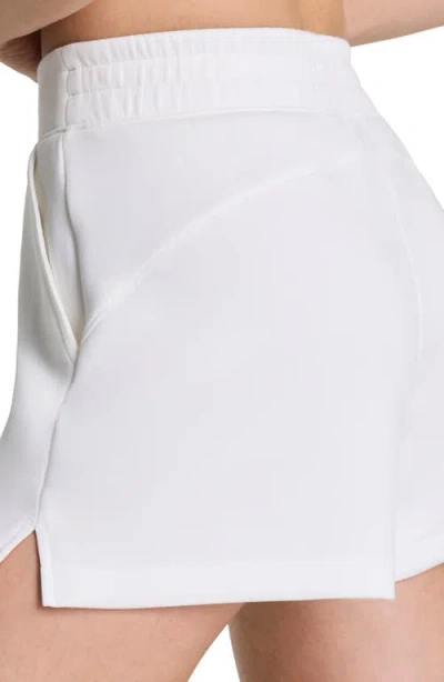 Spanx Airessentials Shorts In White