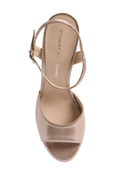 Stuart Weitzman Reade Platform Sandals In Gold