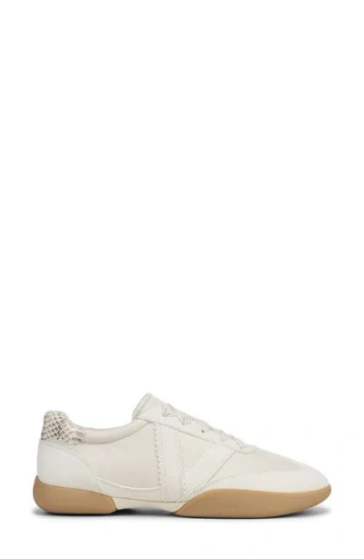Vionic Arabelle Sneaker In White