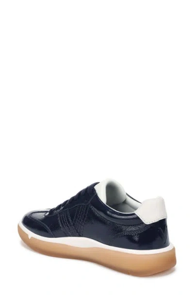 Vionic City Walk Sneaker In Black