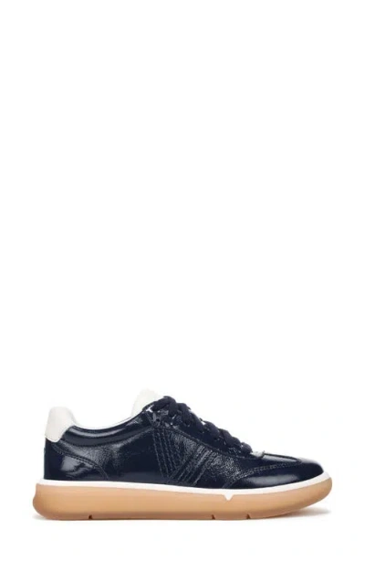 Vionic City Walk Sneaker In Black