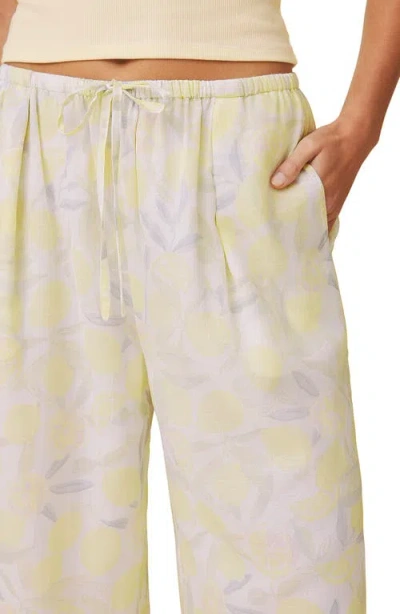 Splendid Lia Lemon Print Drawstring Pants In Multi