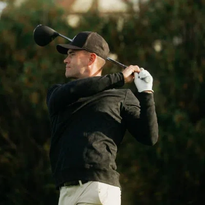 Castle Golf Performance Pullover Hoodie In Black