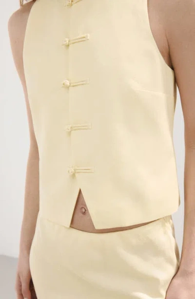 Mango Toggle Closure Vest In White