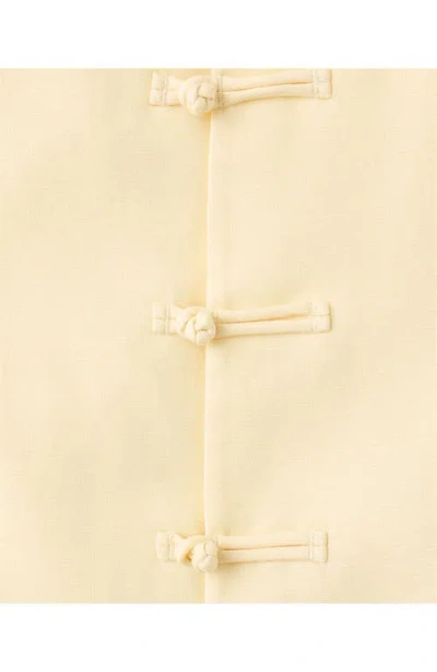 Mango Toggle Closure Vest In White