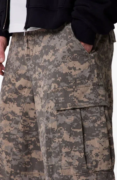 Mnml Extra Long Cargo Shorts In Multi