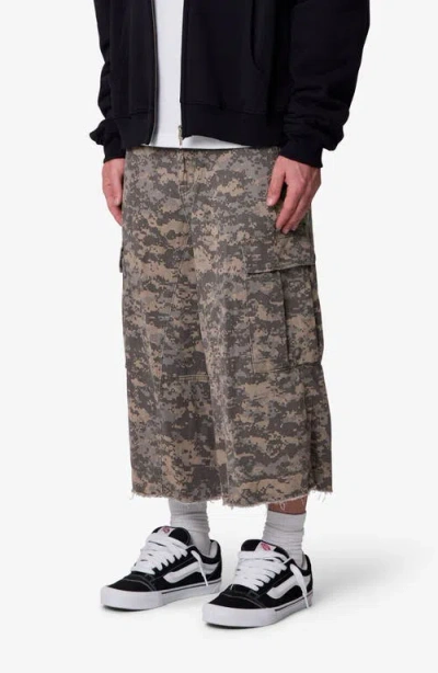 Mnml Extra Long Cargo Shorts In Multi
