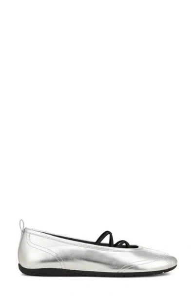 Vince Coralie Leather Ballet Flats In Silver