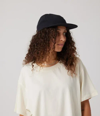 Known Supply Camp Hat In Black