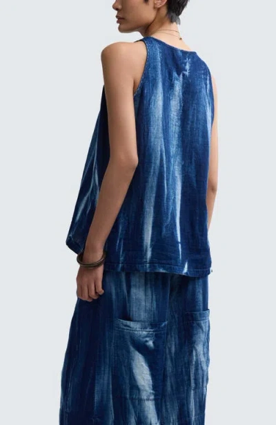 Luukaa Harper Batik-effect Muslin Top In Blue