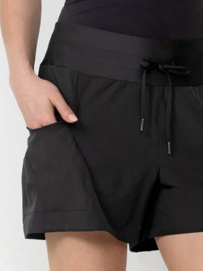 Single Stitch Lightweight Cargo Short In Black