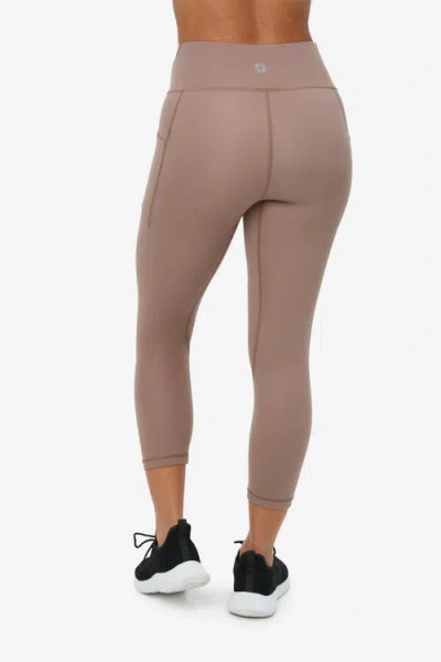 Bloquv Compression Capri Leggings In Brown