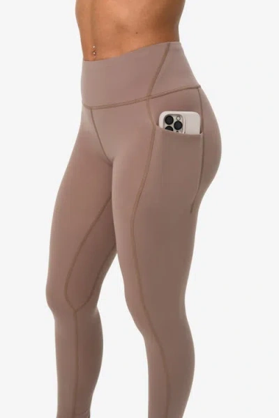 Bloquv Compression Capri Leggings In Brown