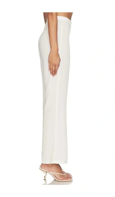 Baobab Moda Operandi In White