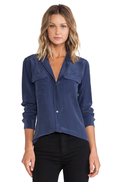 Equipment Slim Signature Short Sleeve Silk Shirt In Peacoat