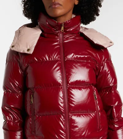Moncler Niveole Short Down Jacket In Red